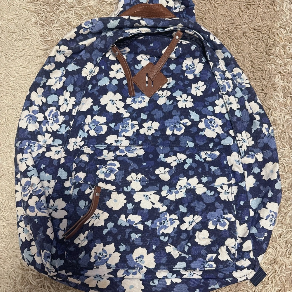 New Aeropostale Floral Blue and White Backpack
